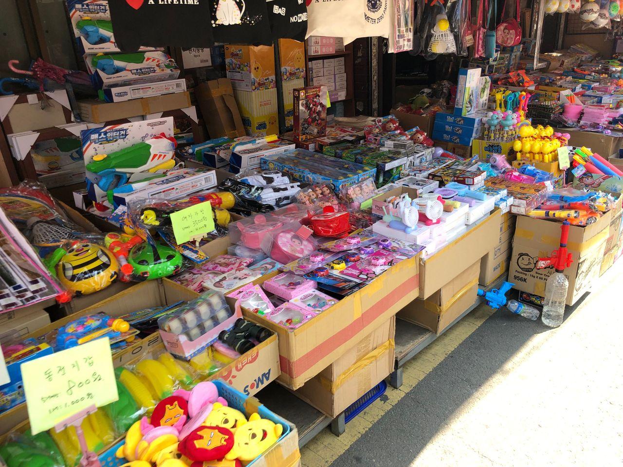 東大門玩具市場 昌信洞玩具市場 文具街 玩具街 昌信洞玩具街